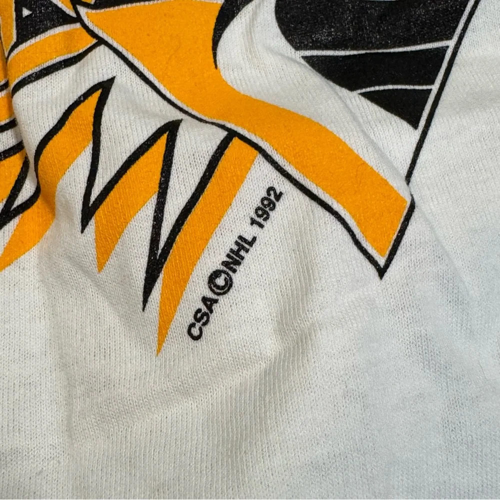 NWT Vintage 90s Pittsburgh Penguins Onsies 12 months NHL - Picture 3 of 10